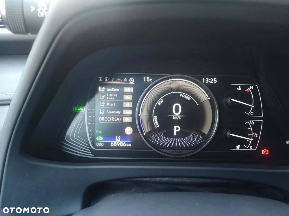 Lexus UX 250h Prestige AWD - 17