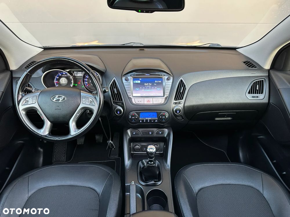 Hyundai ix35 1.6 GDI Premium 2WD - 24