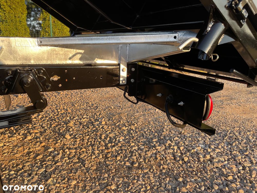 Nissan Cabstar NT400 - 27