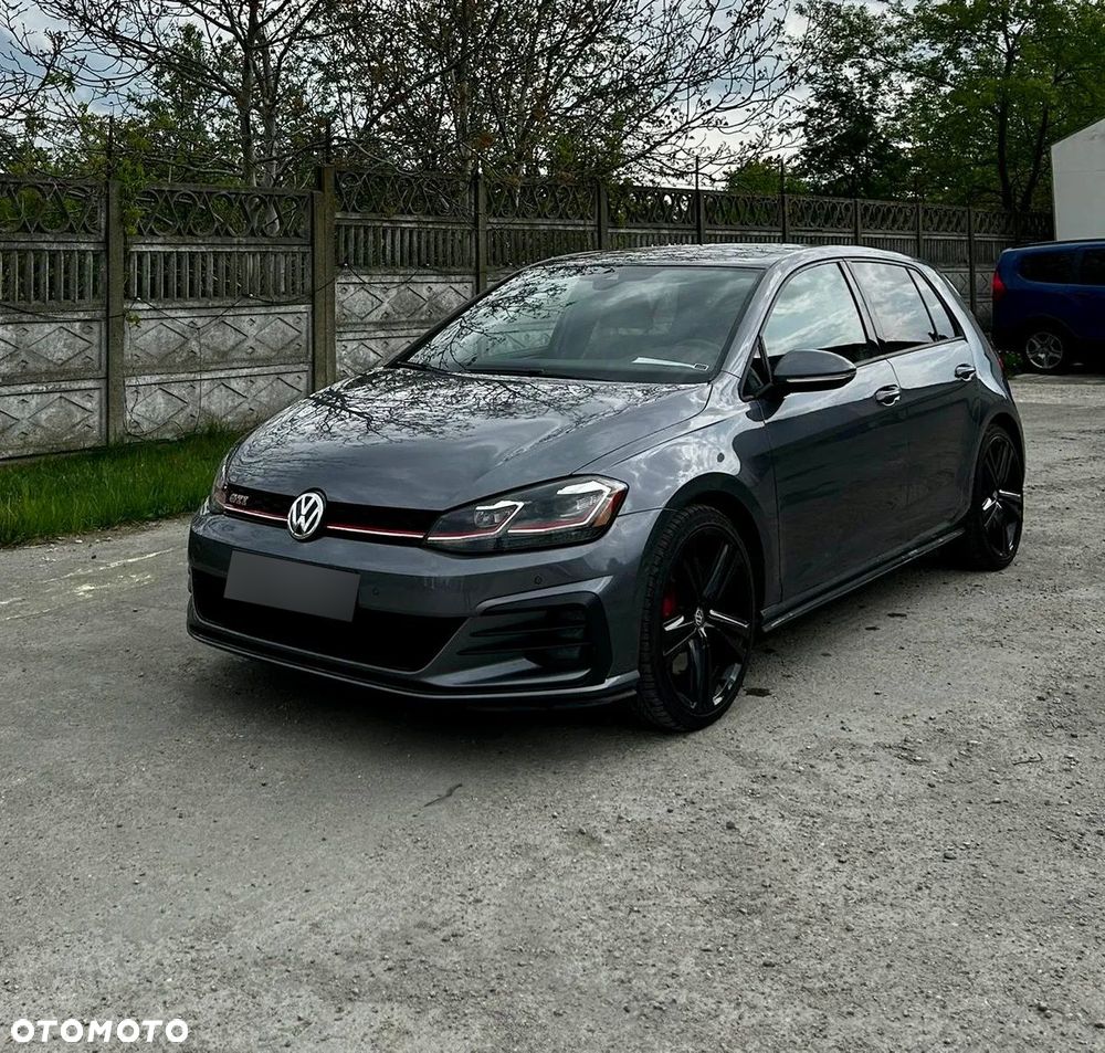 Volkswagen Golf 2.0 TSI GTI TCR DSG - 3