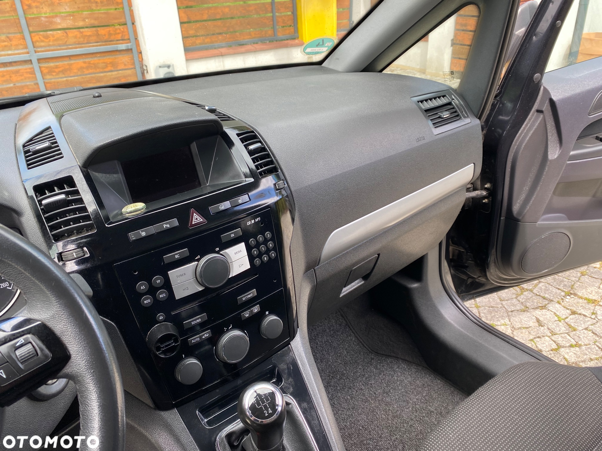 Opel Zafira - 34
