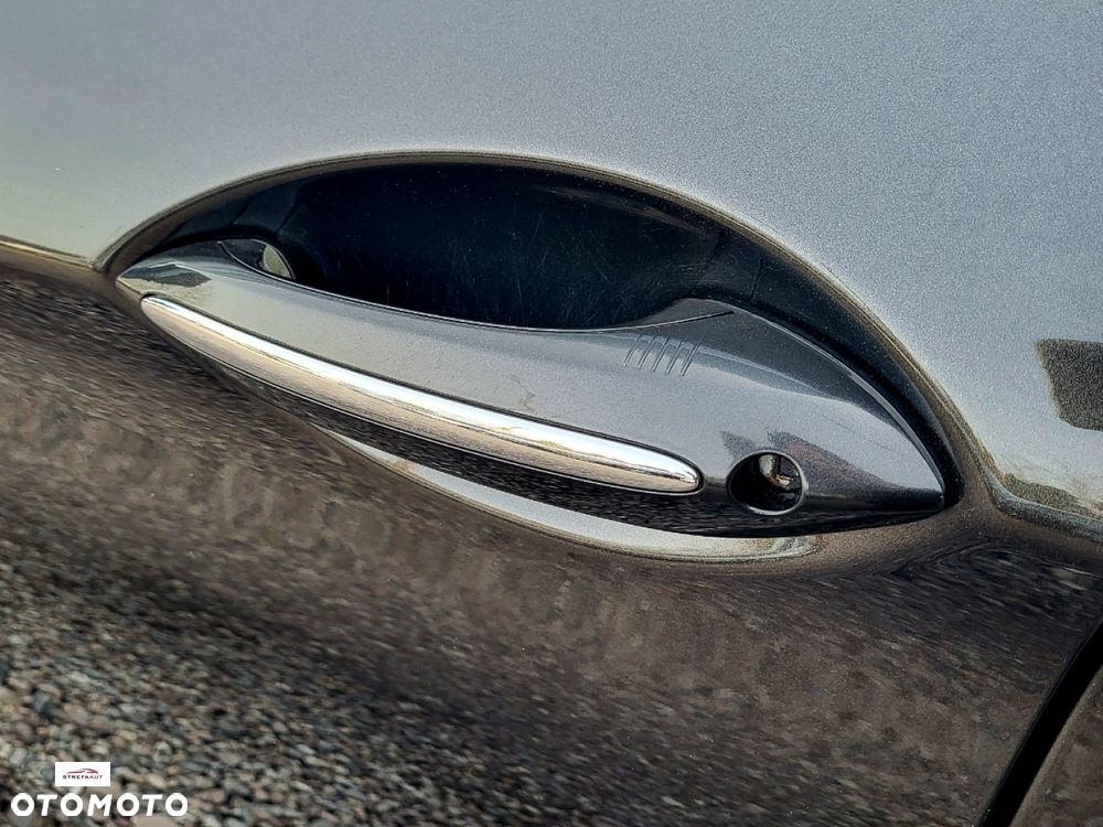 BMW Seria 5 520d Touring - 23