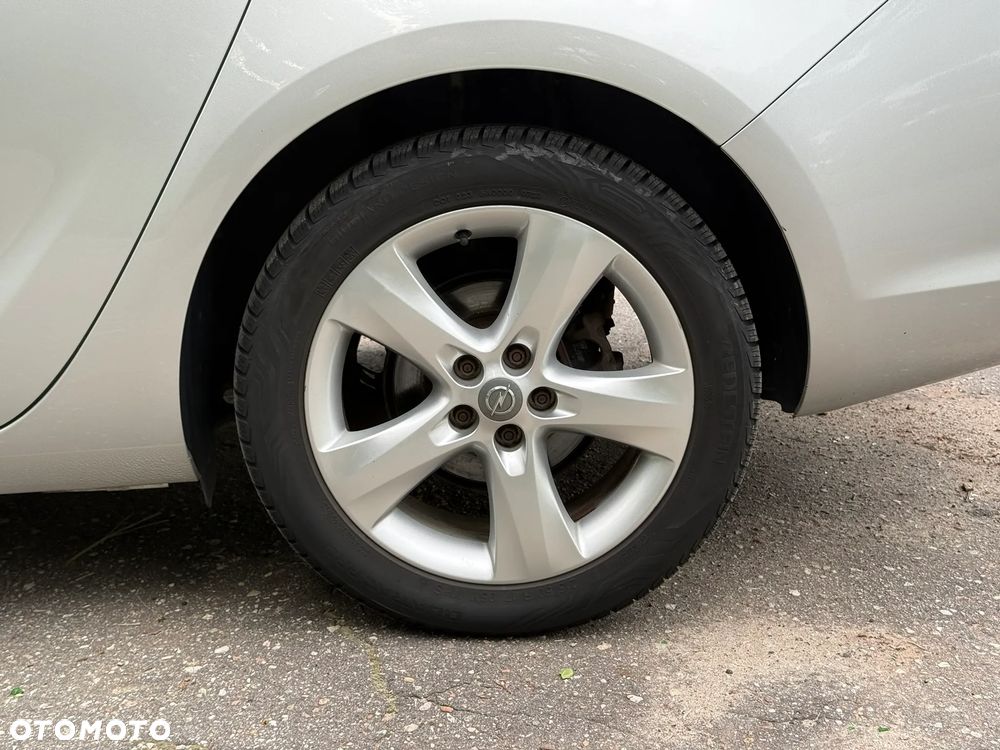 Opel Astra 1.4 Sport - 11