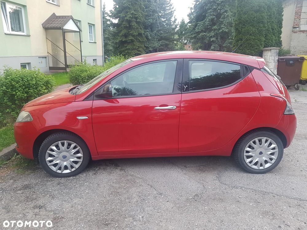 Lancia Ypsilon 1.2 8V Silver - 9