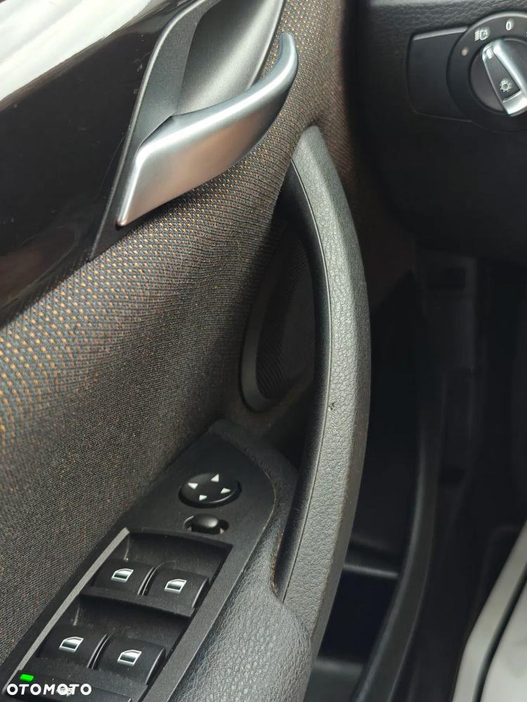 BMW X1 sDrive18d Sport Line - 39