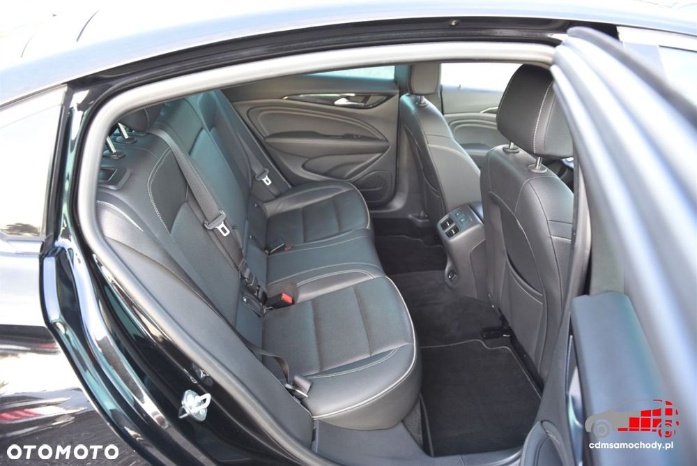 Opel Insignia - 18