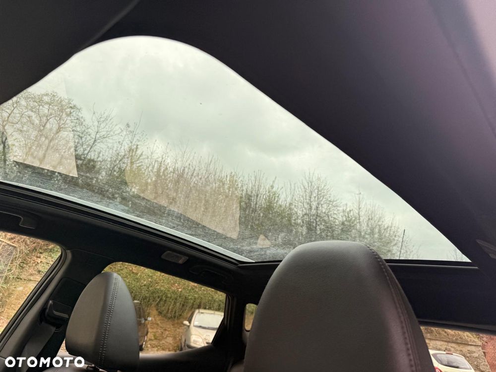 Nissan Qashqai 1.6 DCi N-Connecta Xtronic - 25
