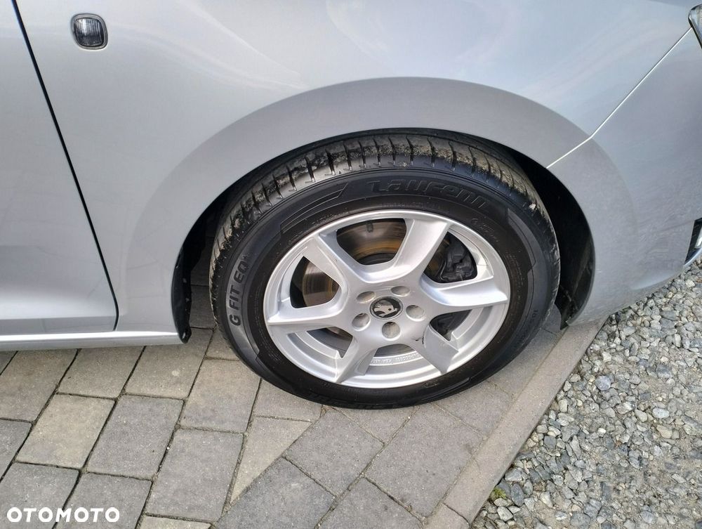 Skoda RAPID - 30
