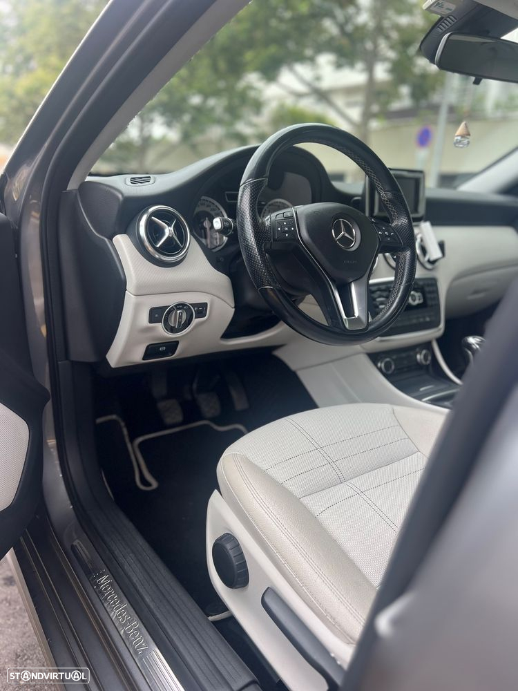 Mercedes-Benz A 180 CDi BE Edition Urban - 13