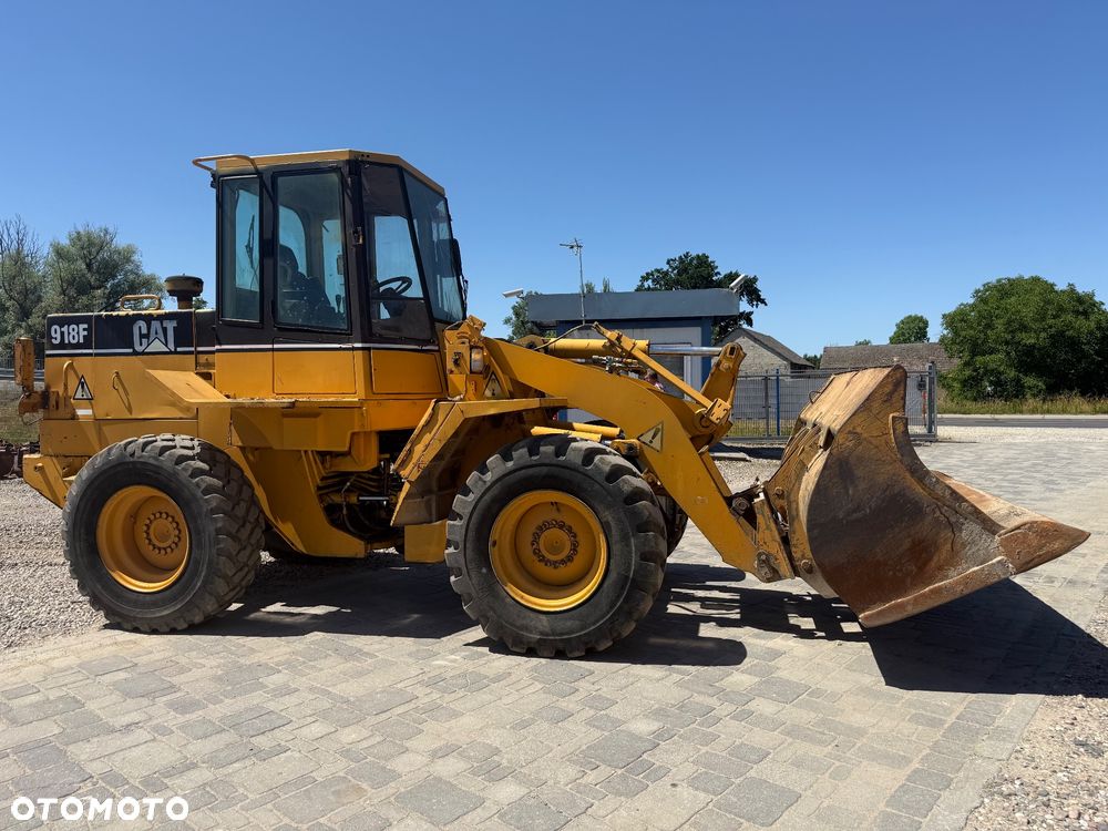 Caterpillar 918F - 3