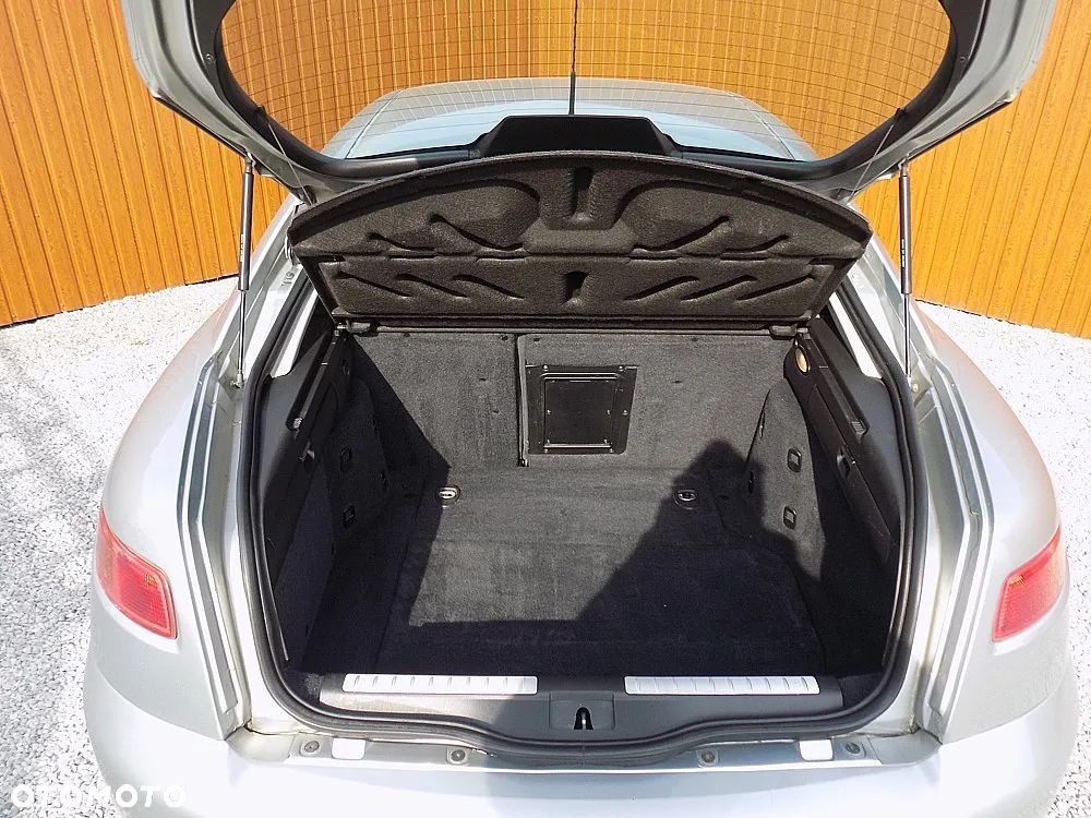 Alfa Romeo GT 1.9 JTD M-Jet Sportiva - 20