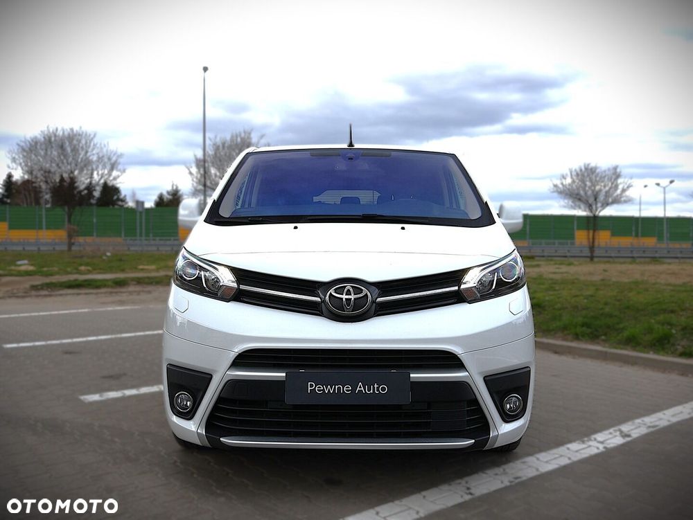 Toyota Proace Verso 2022 photo 2