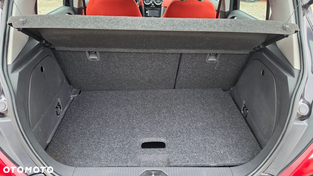 Opel Corsa 1.4 16V Sport - 21