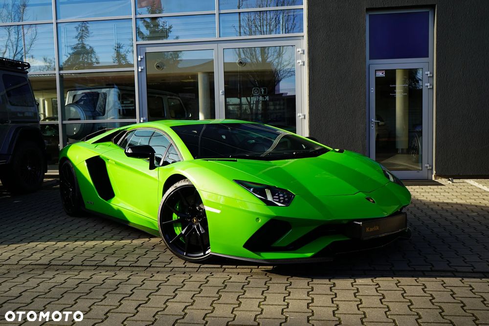 Lamborghini Aventador S - 1