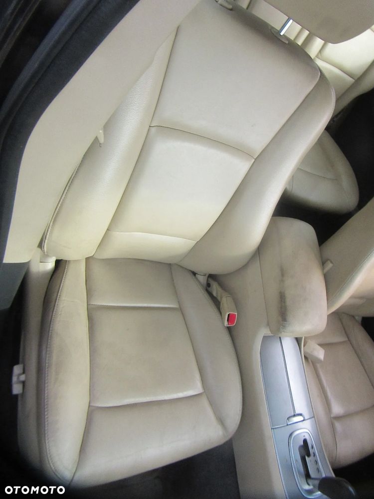 DESKA ROZDZIELCZA KOKPIT PODUSZKI PASY Subaru Tribeca 2007 Wszystkie części - 12