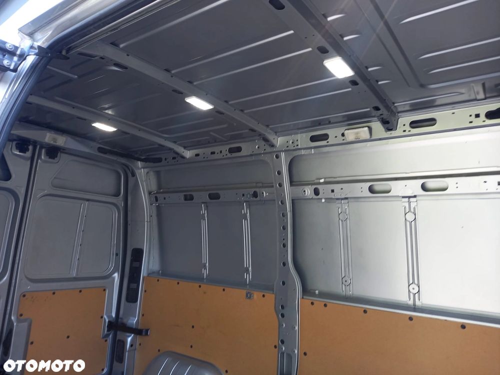 Opel Movano 2.3 - 6