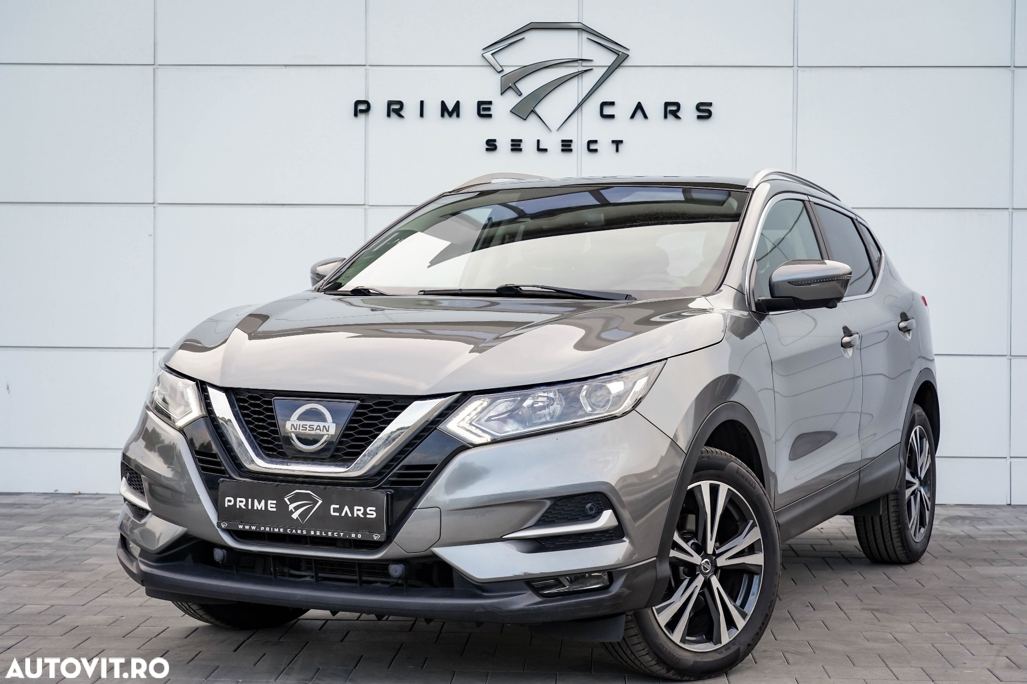 Nissan Qashqai 1.6 DCI Xtronic TEKNA - 2