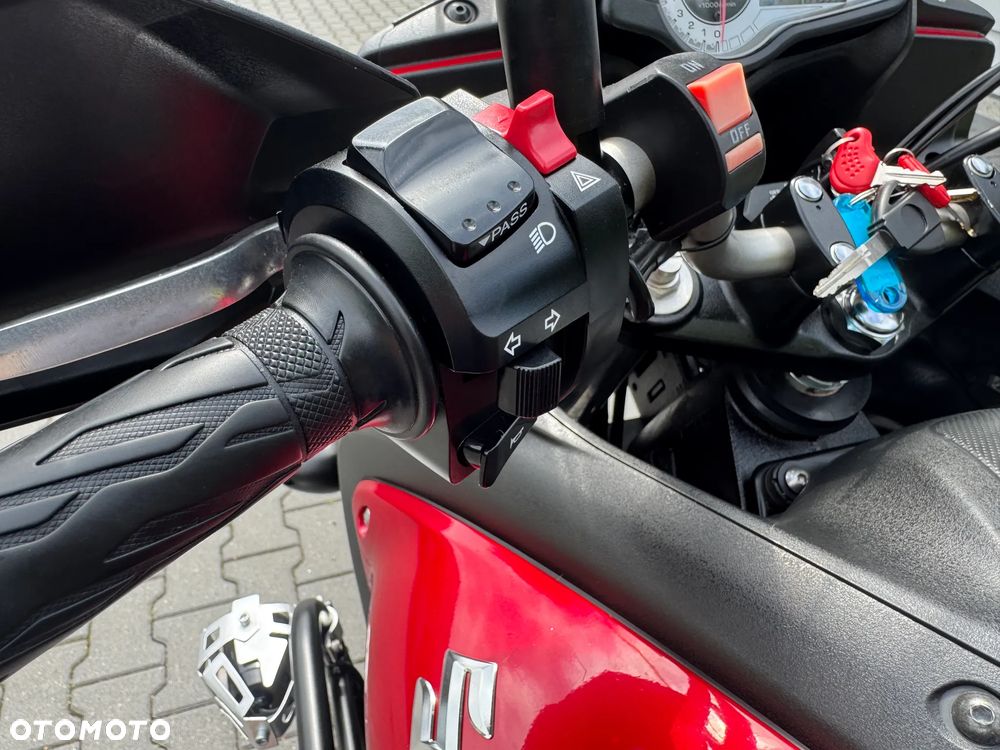 Suzuki V-STROM - 34