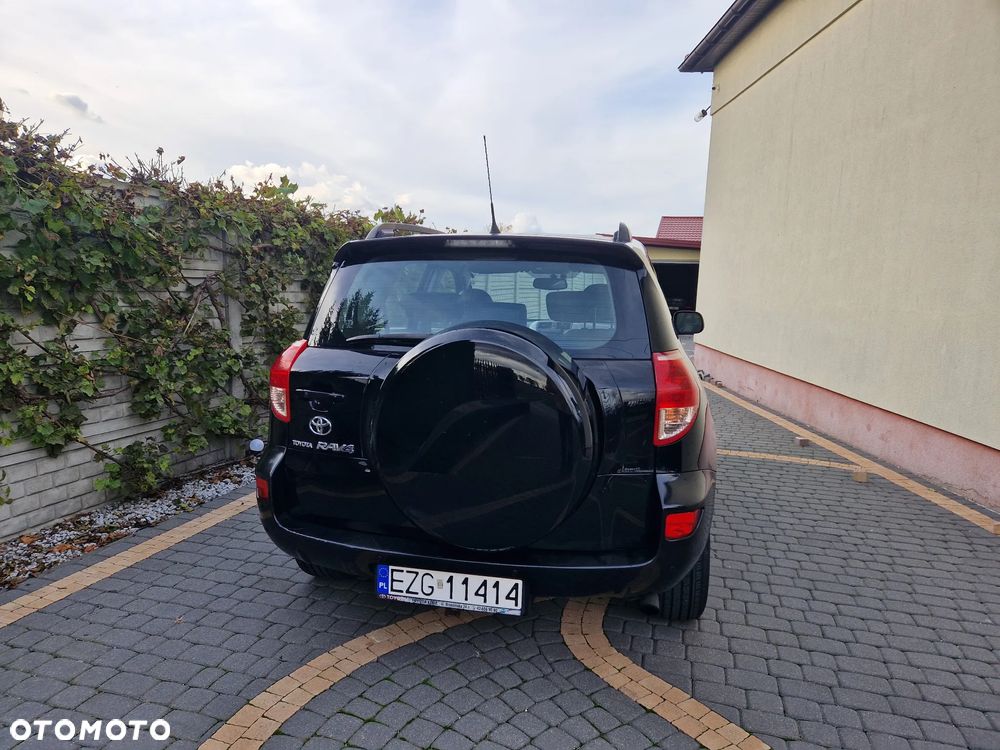 Toyota RAV4 2.2 D-4D Prestige - 11