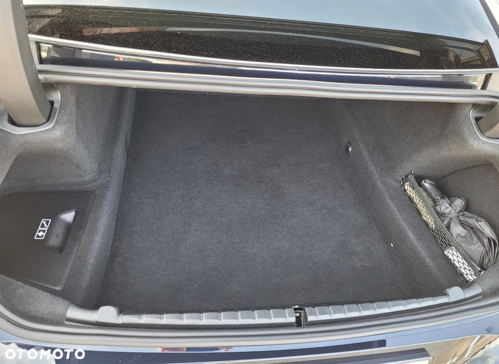 BMW Seria 8 - 25