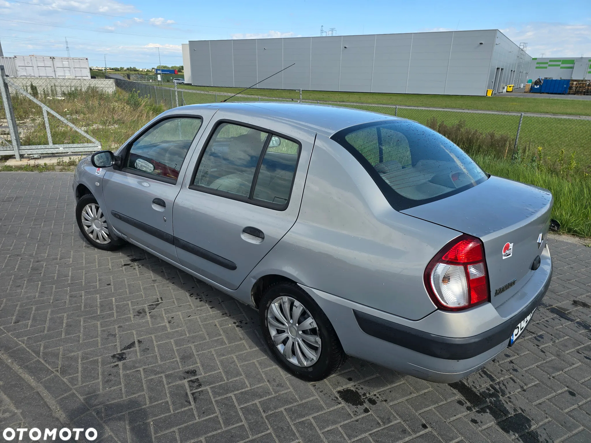 Renault Thalia 1.2 16V Alize - 4