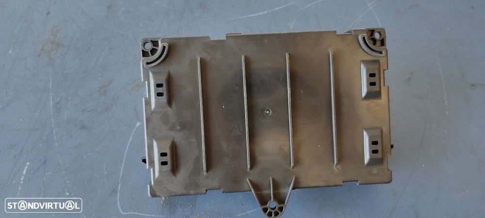 CAIXA RELÉS / FUSÍVEIS PEUGEOT 407 2006 - 8