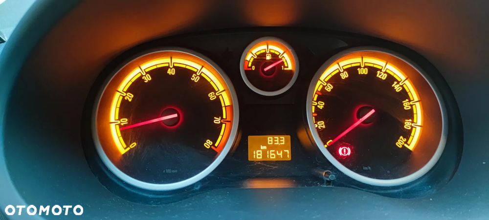 Opel Corsa 1.4 16V Cosmo - 17