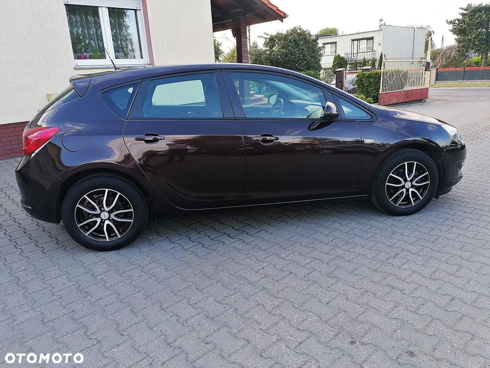 Opel Astra - 9