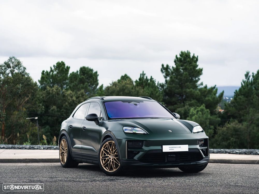Porsche Macan Electric Turbo - 10