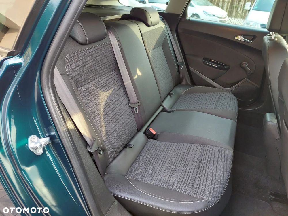 Opel Astra 1.4 Turbo Exklusiv - 18