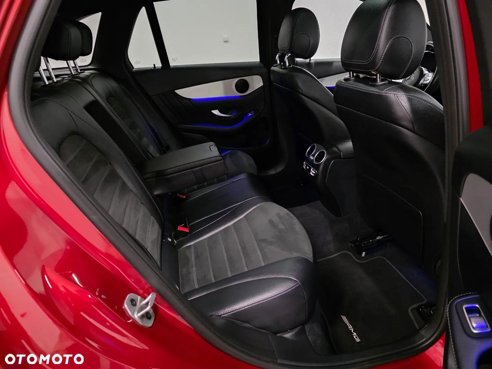 Mercedes-Benz GLC 300 de 4Matic 9G-TRONIC AMG Line Plus - 19