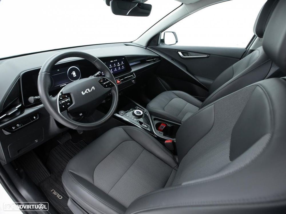 Kia Niro EV 64kWh Tech - 8