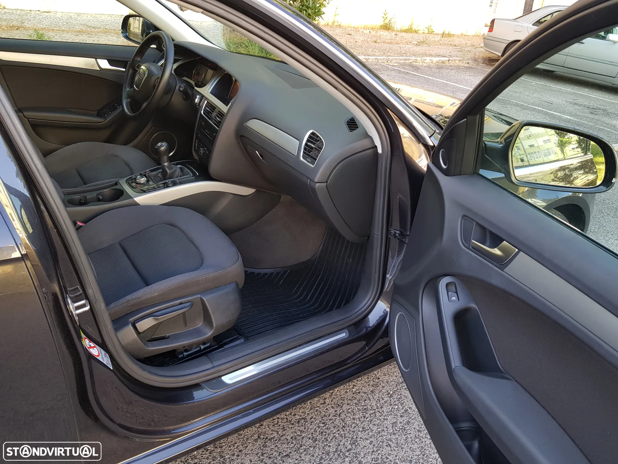 Audi A4 Avant 2.0 TDI Sport - 32