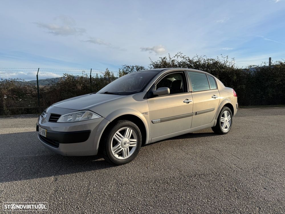 Renault Mégane 1.5 dCi Confort Privilége - 1