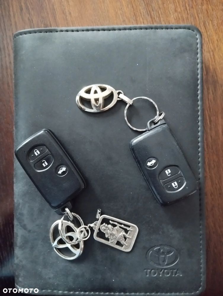 Toyota Avensis 2.0 D-4D Premium - 39