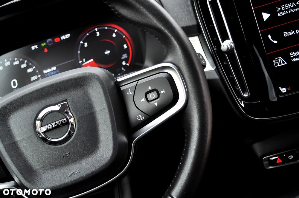 Volvo XC 40 D3 Momentum Pro - 22