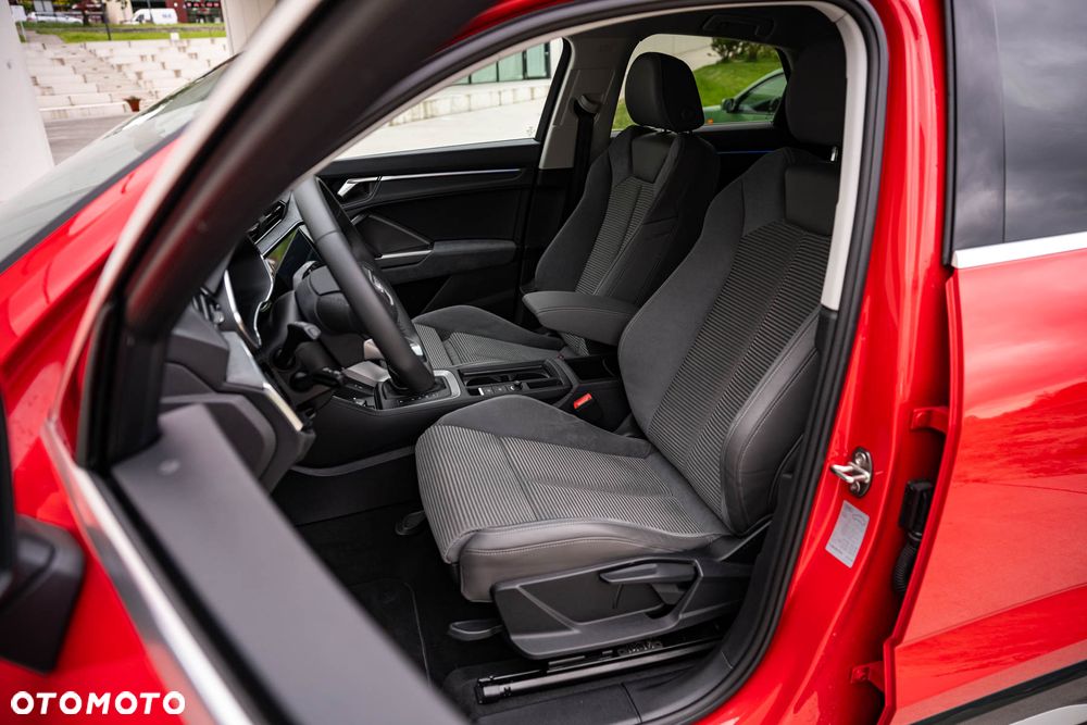 Audi Q3 35 TFSI mHEV S-Line S tronic - 16