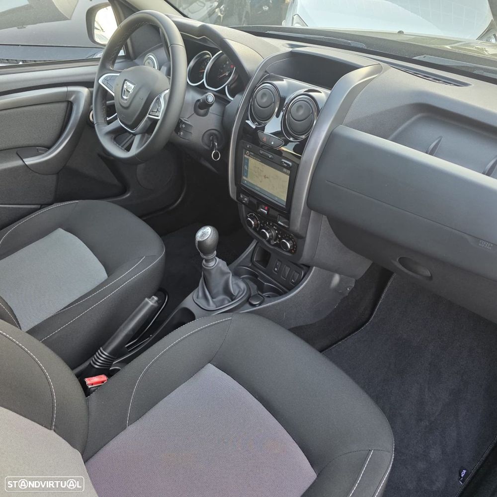 Dacia Duster 1.2 TCe SL Black Shadow - 24