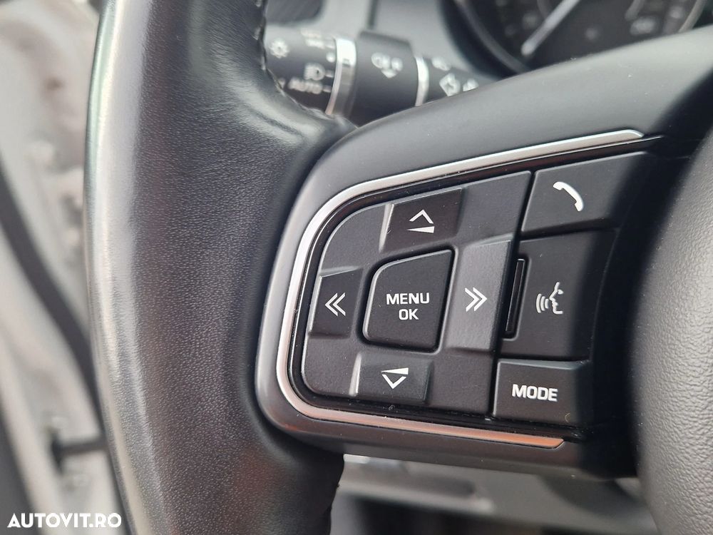 Jaguar E-Pace D150 AWD Base - 24