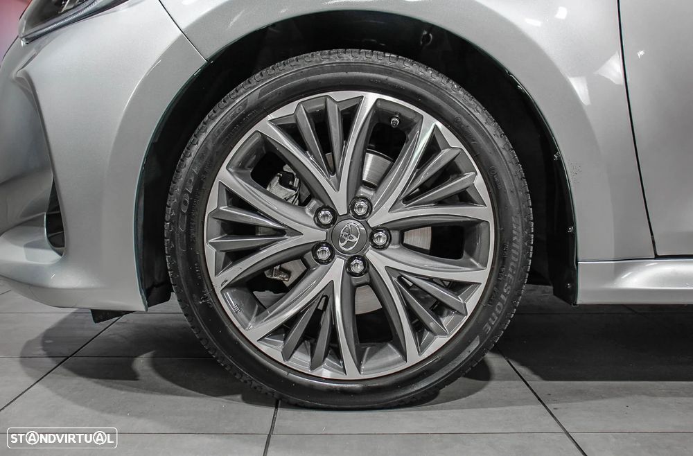 Toyota Yaris 1.5 HDF Luxury - 13