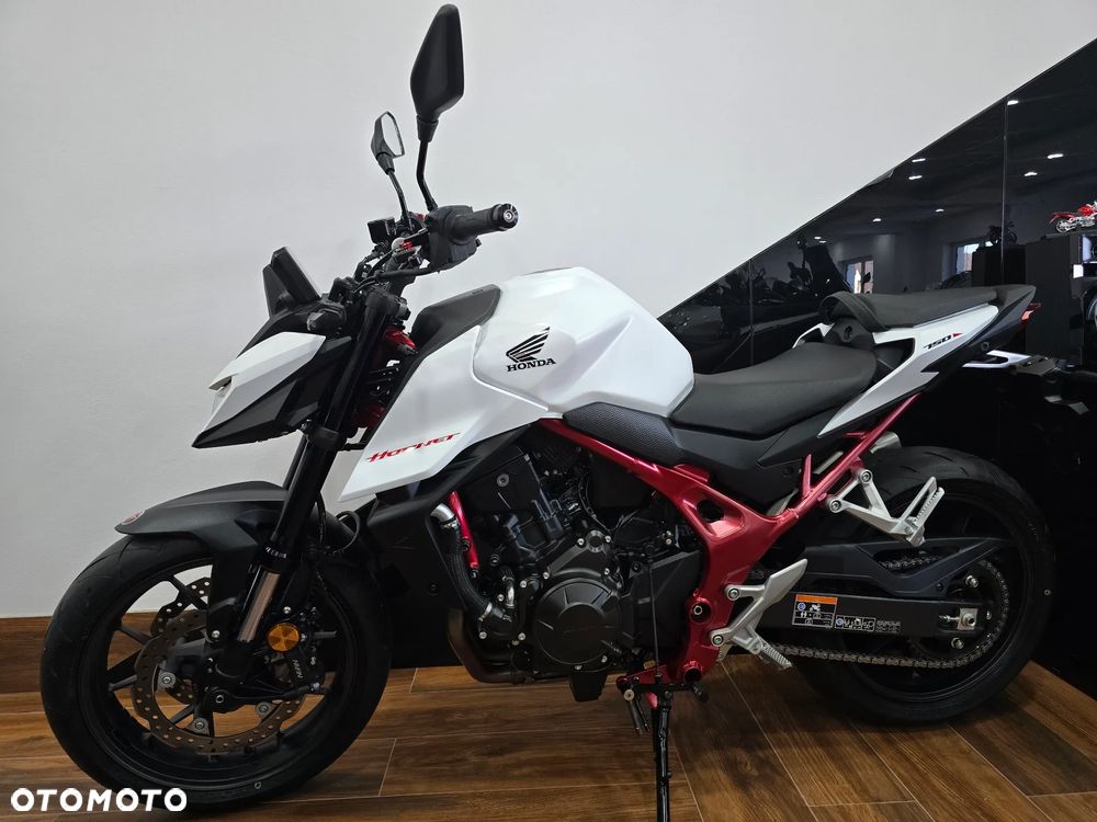 Honda Hornet - 16