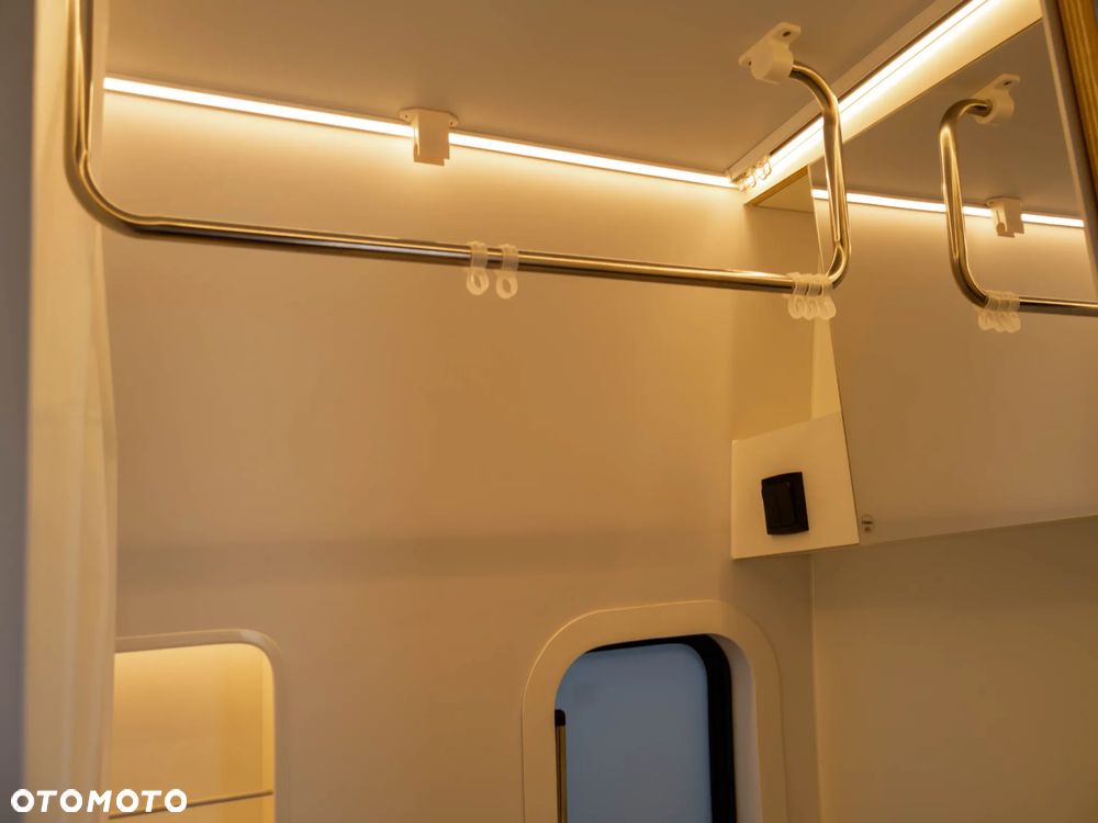 Mercedes-Benz Sprinter - 16