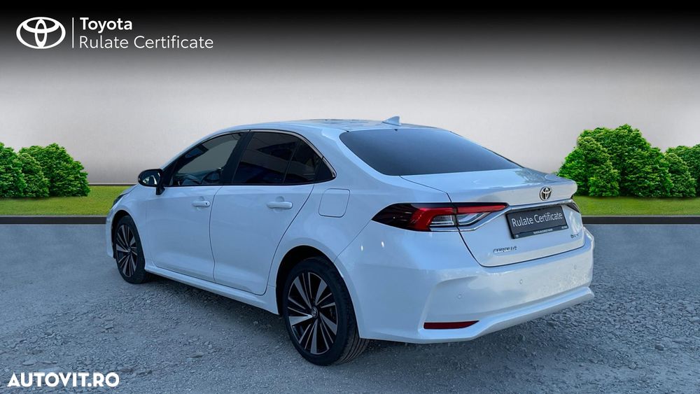 Toyota Corolla 1.8 HSD Dynamic - 3