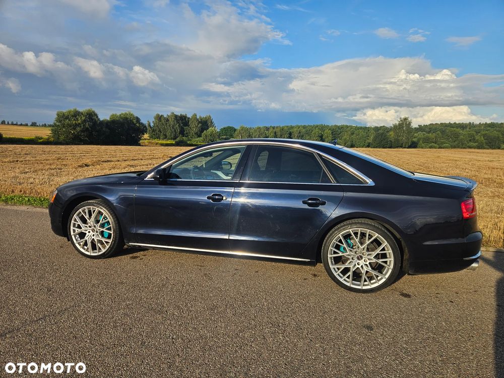 Audi A8 - 8