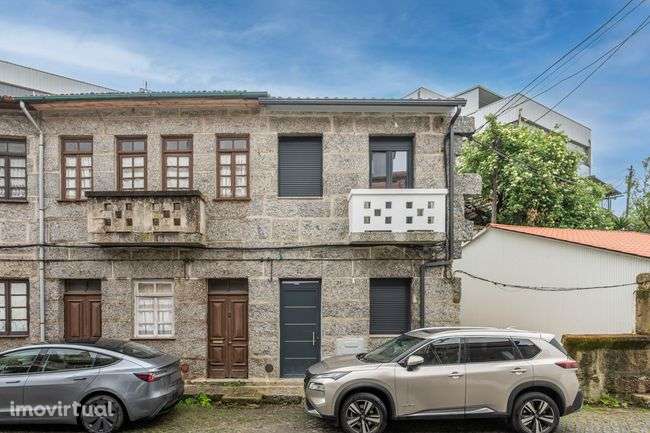 Moradia T2+1 totalmente reabilitada em Guimarães - Grande imagem: 2/12