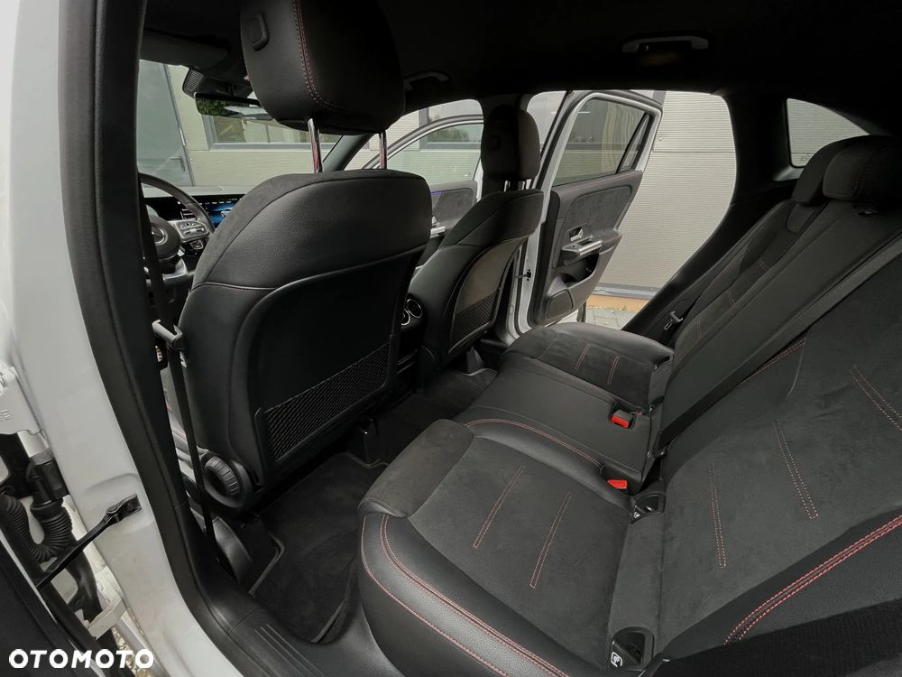 Mercedes-Benz GLA 250 AMG Line - 21