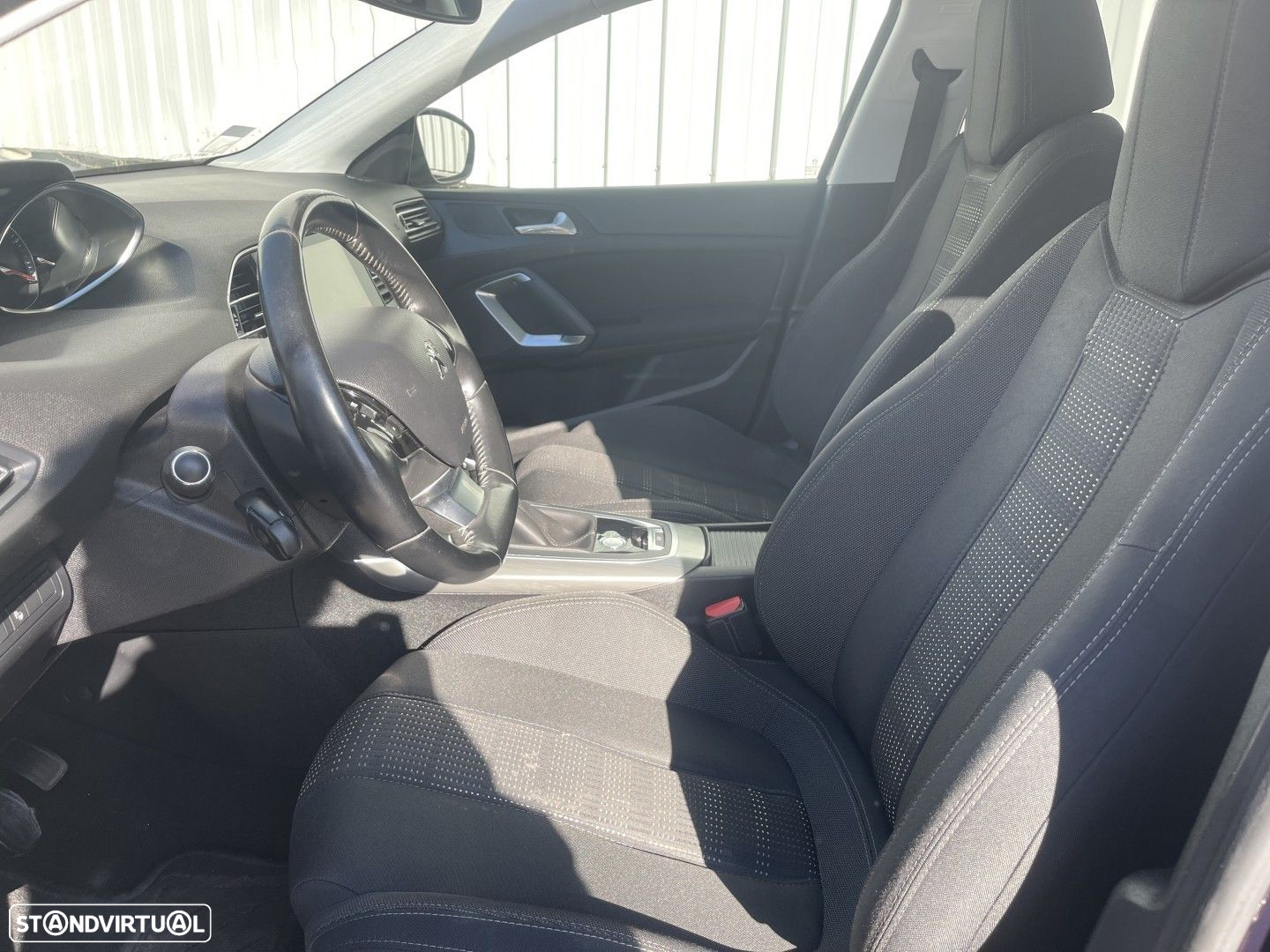 Peugeot 308 1.2 PureTech Allure - 4