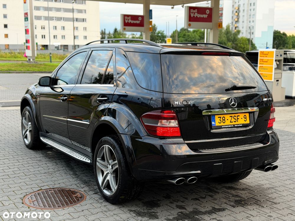 Mercedes-Benz ML 63 AMG 4Matic 7G-TRONIC - 10