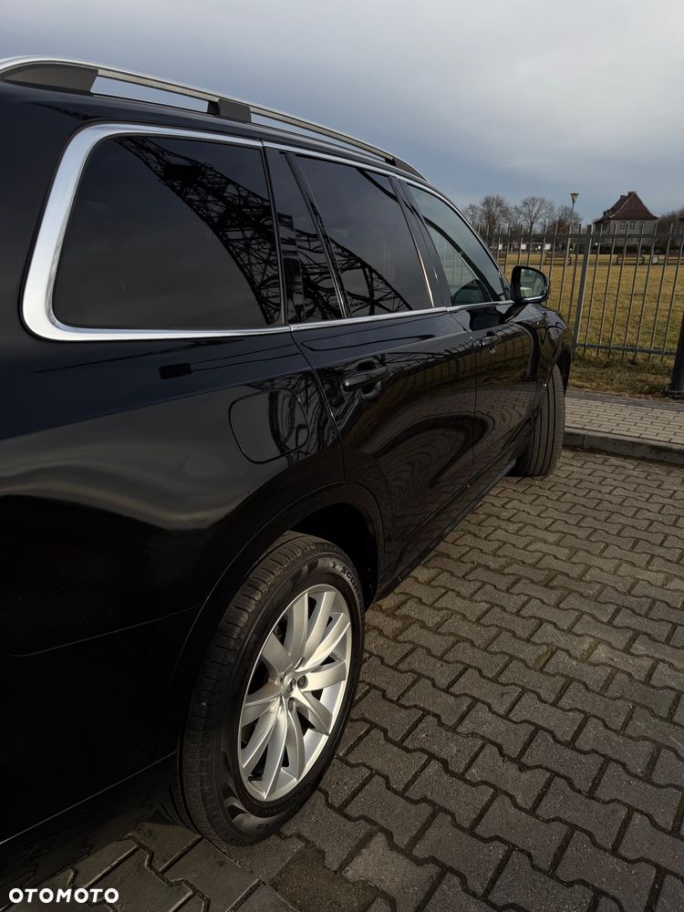 Volvo XC 90 D5 AWD Momentum - 11