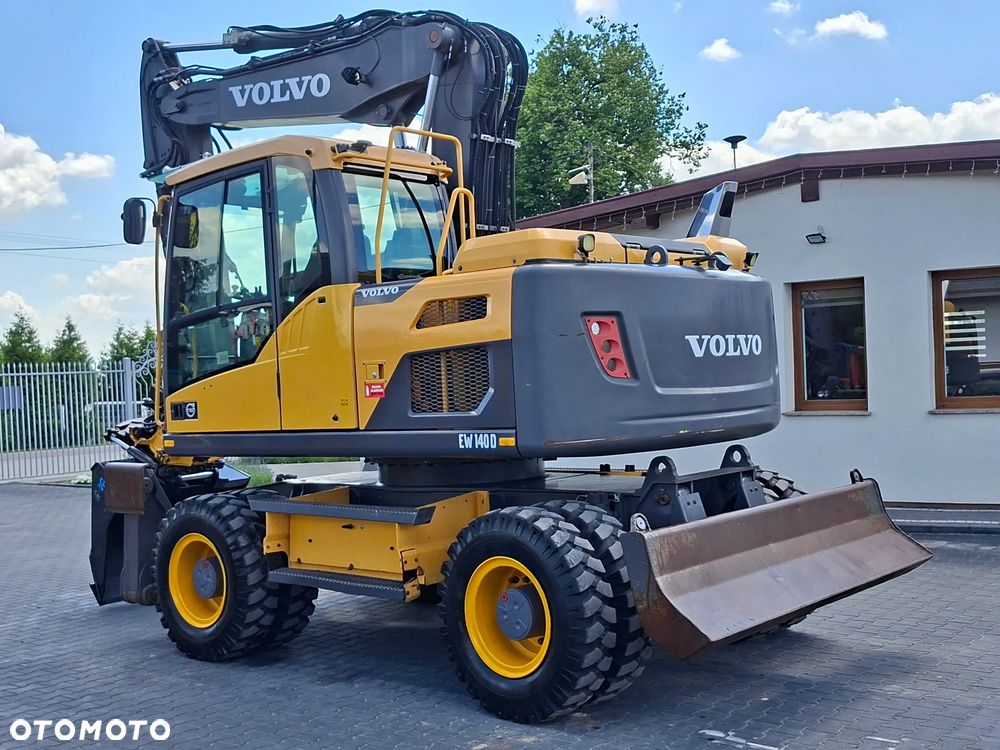 Volvo EW140D ROTOTILT ze szczypcami - 8